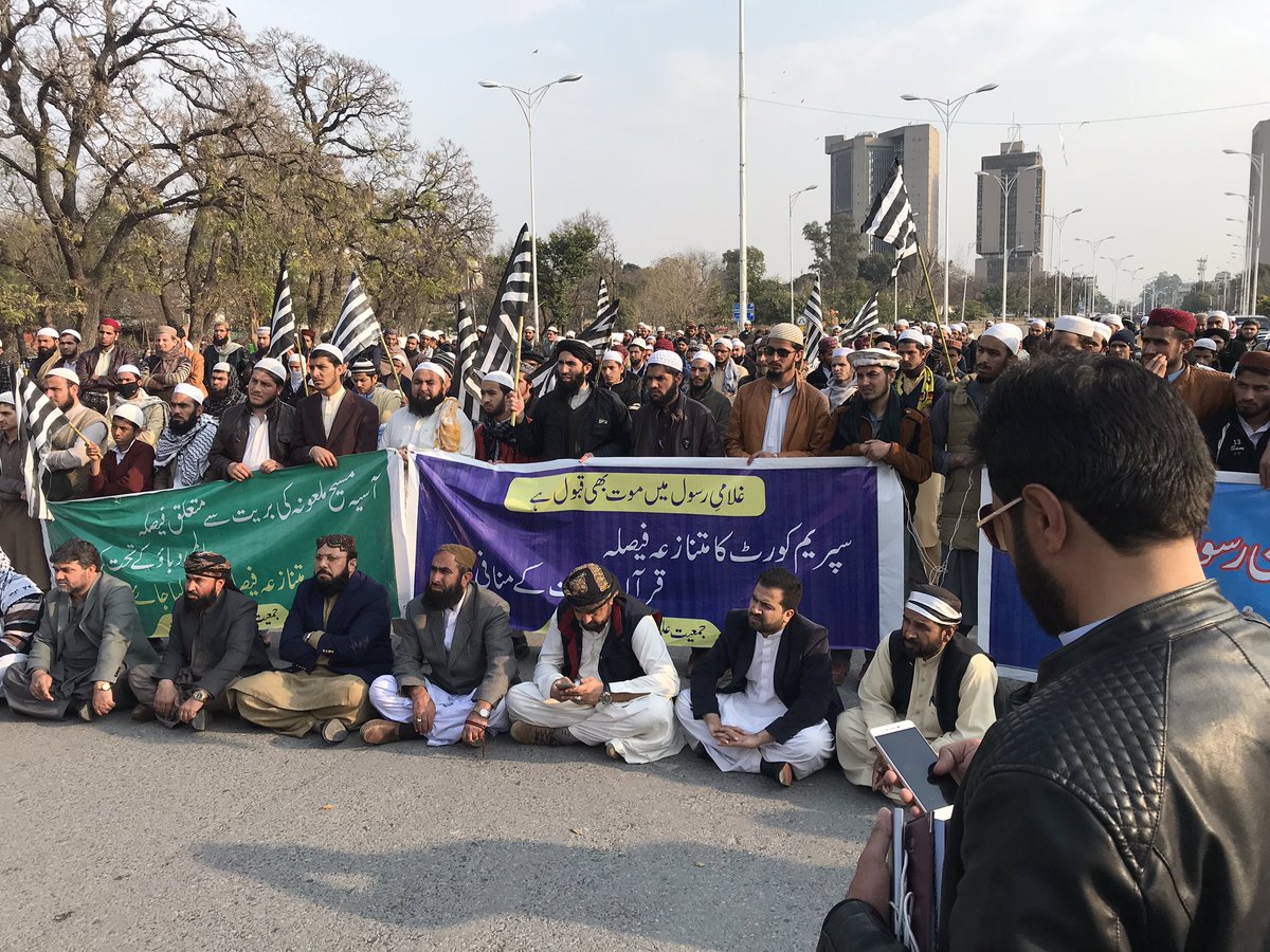 Pakistani Islamist party JUI-F protesting against acquittal of Aasia Bibi in Islamabad.   