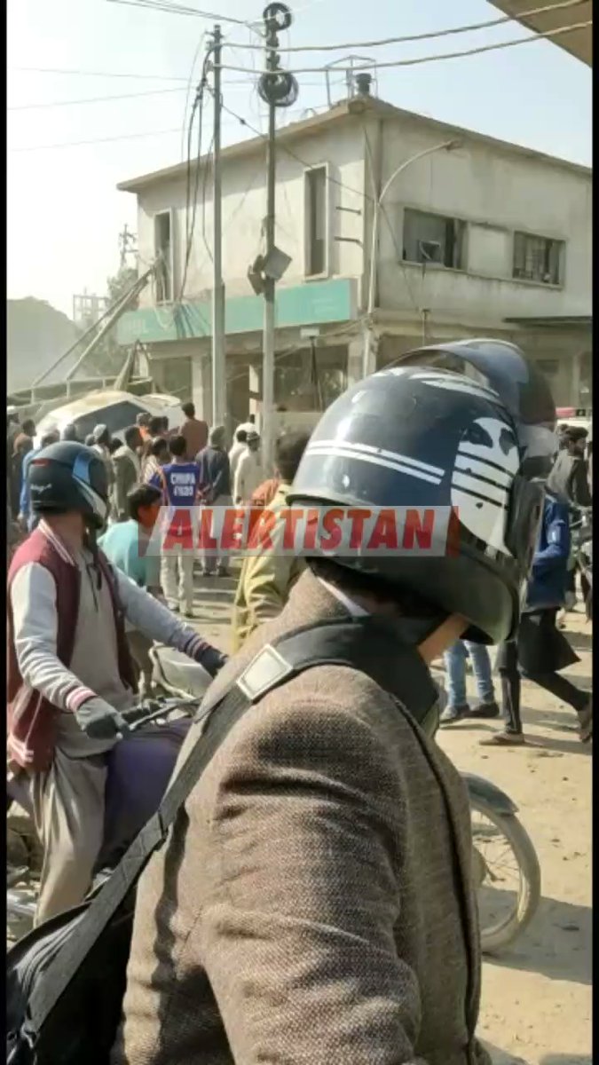 There's been an explosion in Shershah area of Karachi city. 11 injured being reported by local media. Unclear if this is related to terrorism, crime or accident