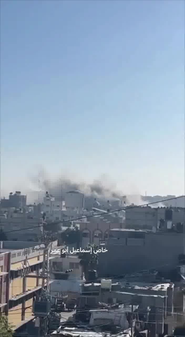 Pakistani gunship helicopters fly over Mach city and intermittent gunfire can be heard across the town. Large number of BLA fighters are still present in the town since last 16 hours