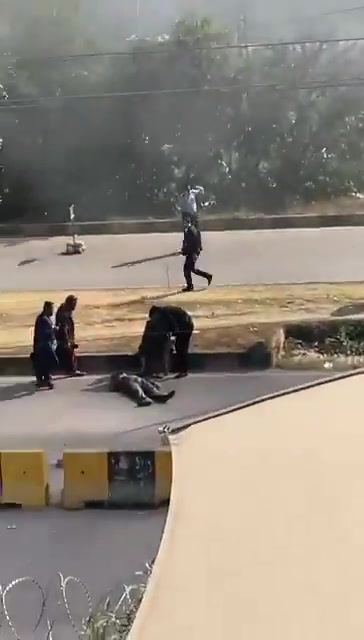 At least 9 deaths and 21 injuries have occurred following an explosion outside the district courts in Islamabad, Pakistan. The explosion is now being investigated as a suspected suicide bombing. - Khorasan Diary