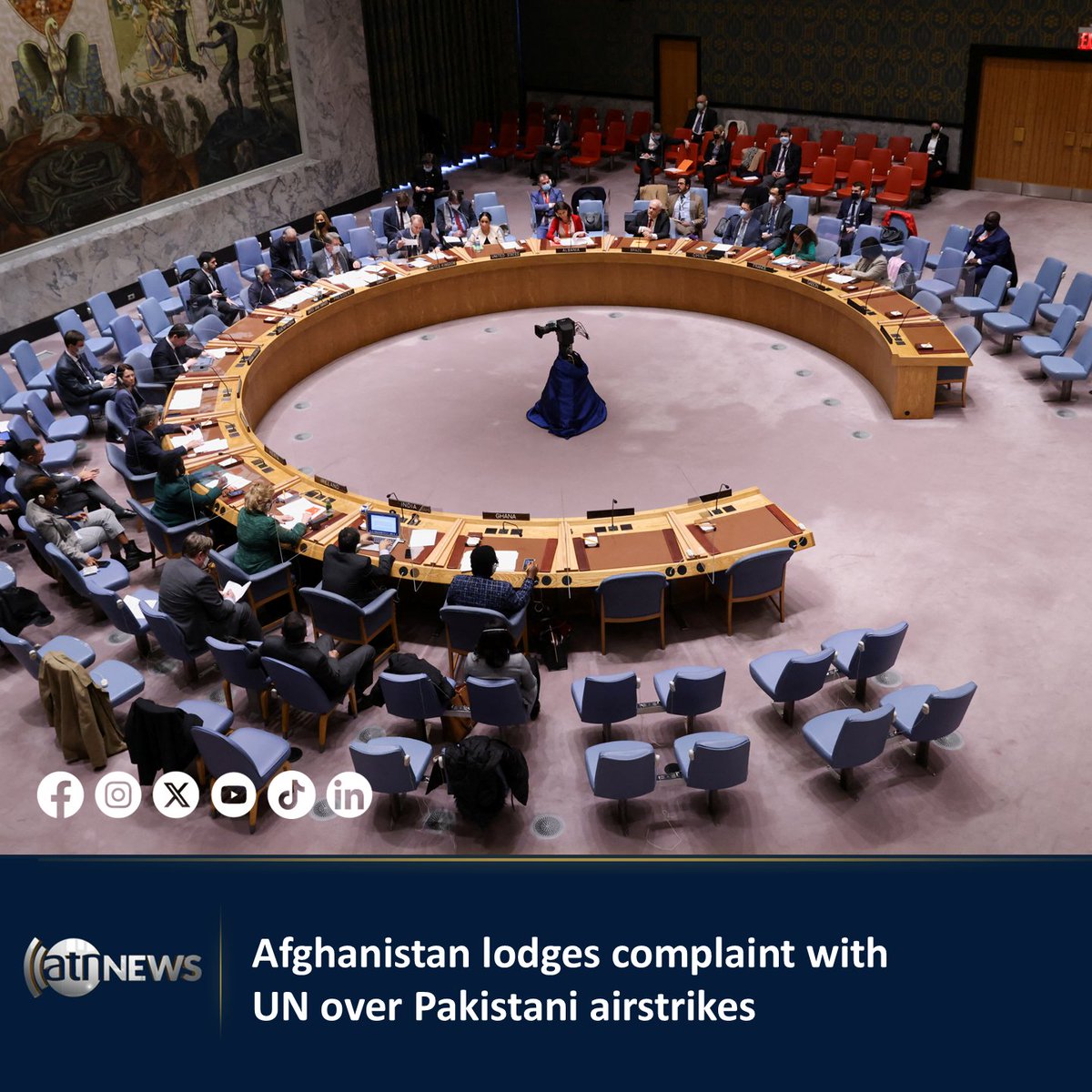 أعرب المندوب الأفغاني بالإنابة لدى الأمم المتحدة رسمياً عن قلقه في مجلس الأمن الدولي عقب غارات جوية ليلية هذا الأسبوع، قال إن باكستان نفذتها داخل الأراضي الأفغانية.