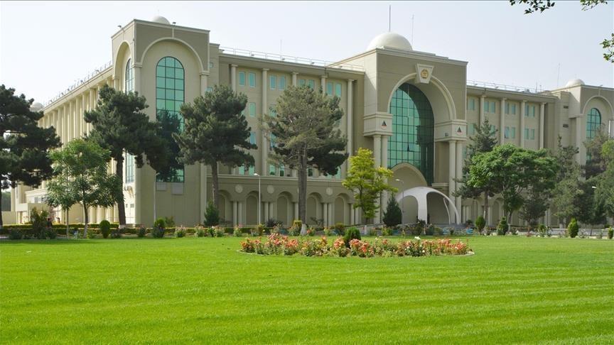 Das afghanische Verteidigungsministerium teilte mit, dass es am Freitag (heute) als Reaktion auf Angriffe Pakistans Luftangriffe auf mehrere militärische Ziele in der pakistanischen Hauptstadt und anderen Orten durchgeführt habe.