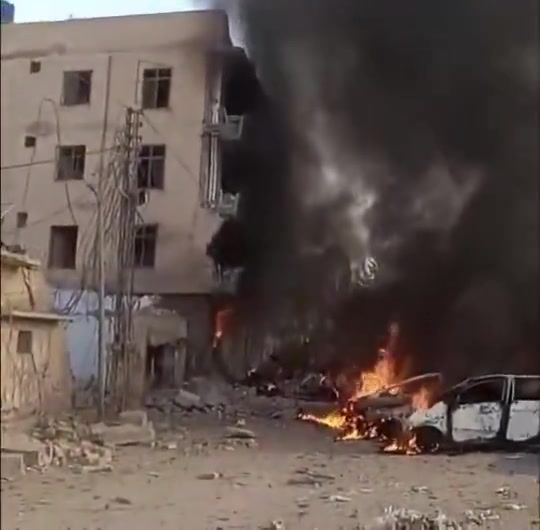 At least 24 dead, 82 injured in Quetta, Pakistan explosion, police say. The blast hit a train. Vehicles were damaged and windows of nearby buildings were shattered by the impact. Large fires erupt in nearby buildings and vehicles following explosion near railway tracks in Quetta, Pakistan. Heavy gunfire has also been reported with preliminary information indicating this was a suicide bombing, according to Sach Quetta News. Multiple casualties