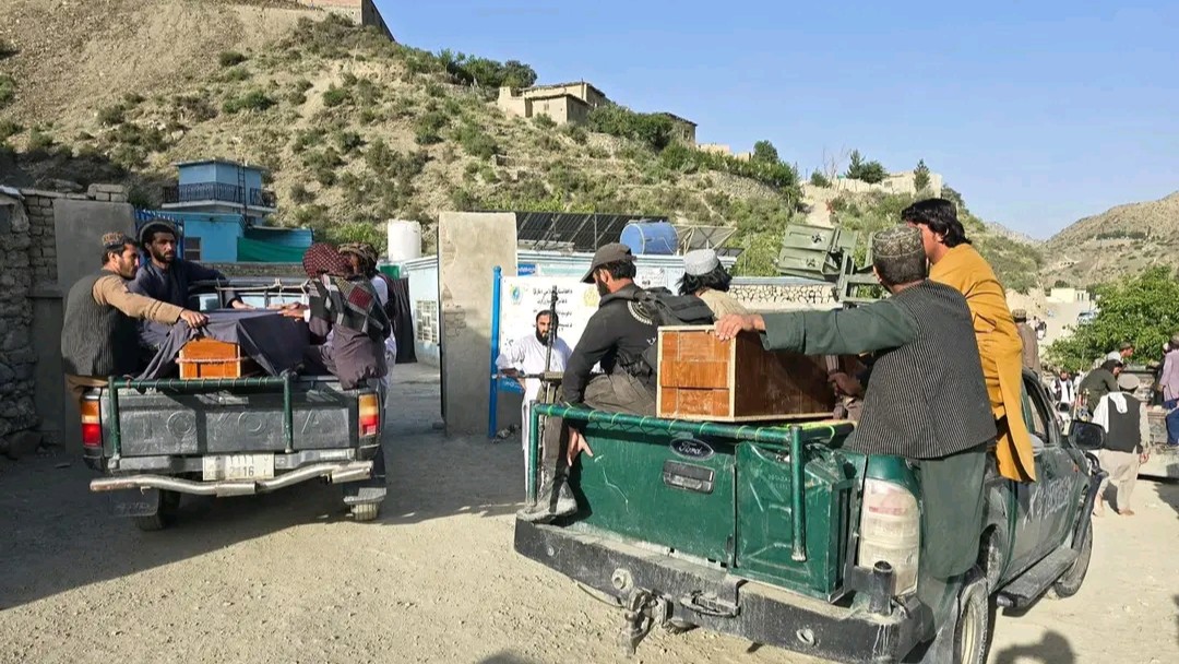 أعربت بعثة الأمم المتحدة لتقديم المساعدة في أفغانستان (يوناما) ونائب المتحدث باسم الأمين العام للأمم المتحدة عن قلقهما إزاء الخسائر في صفوف المدنيين جراء الغارات الجوية الأخيرة التي شنها النظام العسكري الباكستاني على ثلاث ولايات أفغانية، ودعوا إلى خفض التصعيد فوراً.
